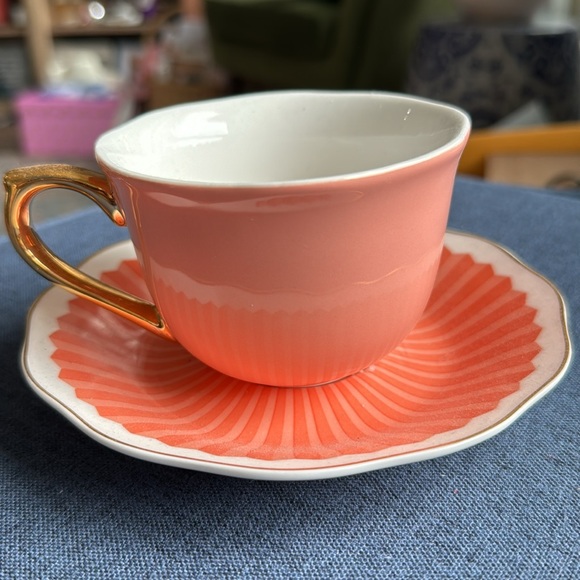 slant collection bride to be teacup + saucer - Picture 3 of 4